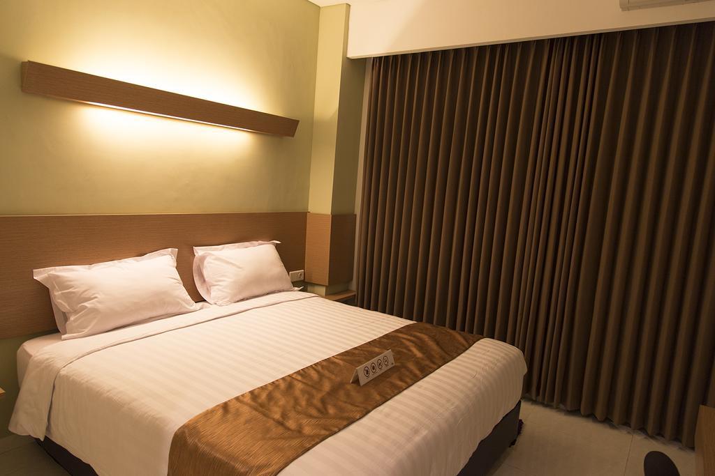 Gm253 Hotel Jember Room photo